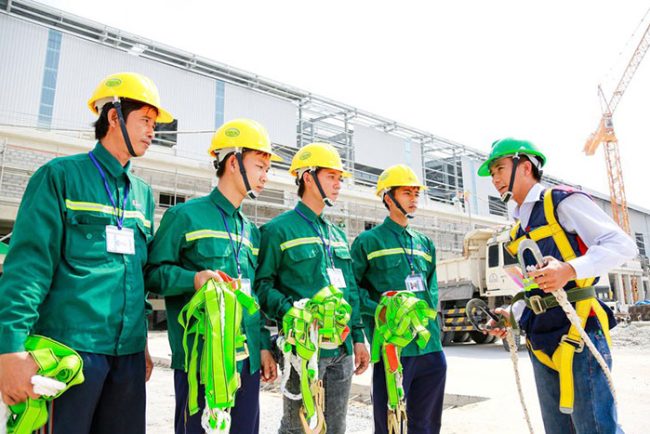 khóa huấn luyện an toàn lao động cho ngành xây dựng
